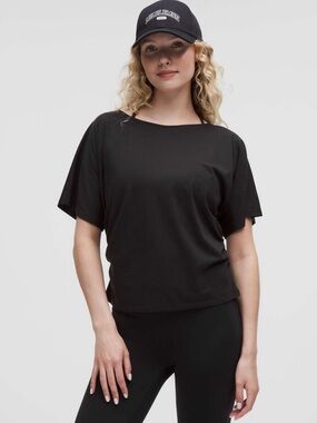 NWT Lululemon Organic Cotton Ruched-Sides T-Shirt black sz large
